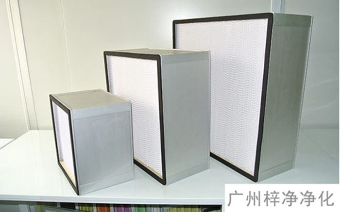 F-S有隔板中效空气过滤器主要用于制药、电子、食品厂房中洁净/空调/通风系统的中级过滤。